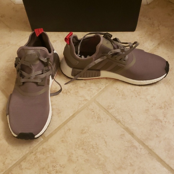 Adidas NMD R1 - Picture 2 of 6